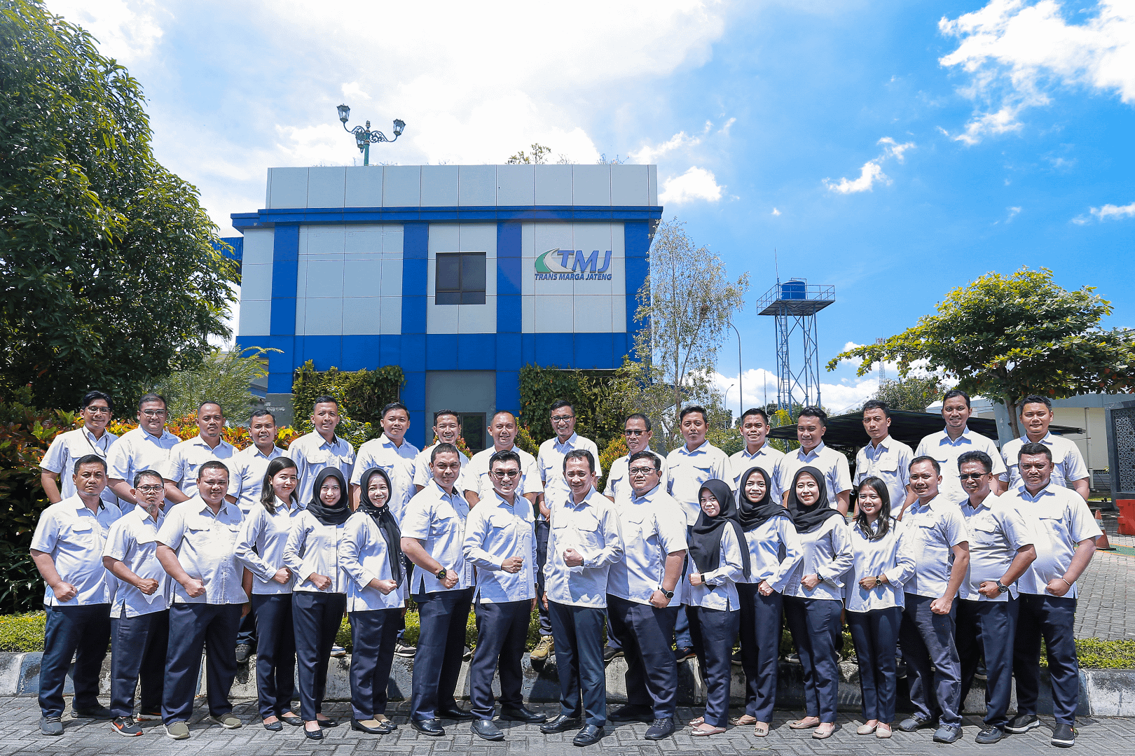 jasa foto annual report PT Trans Marga Jateng